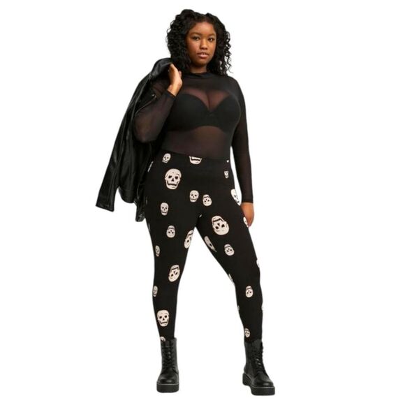 TORRIDPlusSize Full Length Signature Waist Skull Print Premium Leggings Size 2X - Picture 1 of 8